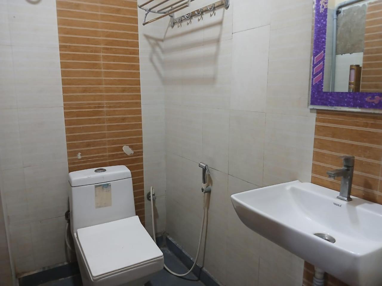 Blossoms Room Hotel Alekhya Residency- Luxury Lollection Hyderabad Exterior photo